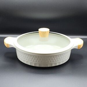 D&W Cookware 11in Low Casserole Pan With Lid Speckled Ceramic Coated Cream 4.2QT